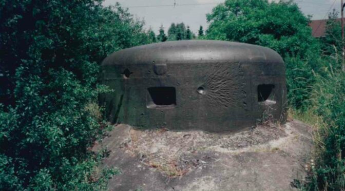 Wanderung zu den noch bestehenden Bunkeranlagen in Roden